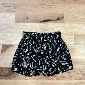 miami Black and Tan Pattern Dress Shorts